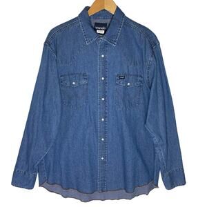 WRANGLER Men’s Western Blue Chambray Snap Front Long Sleeve Shirt